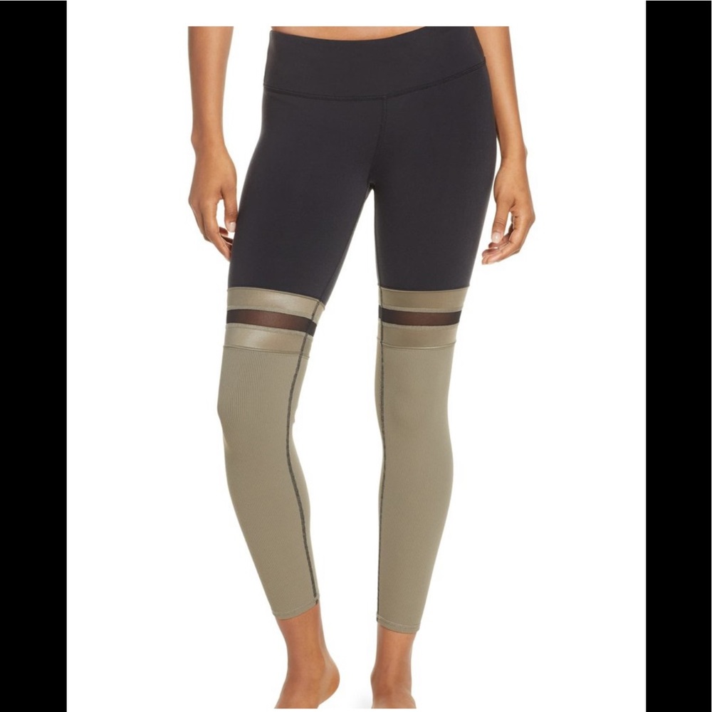 Alo Leggings